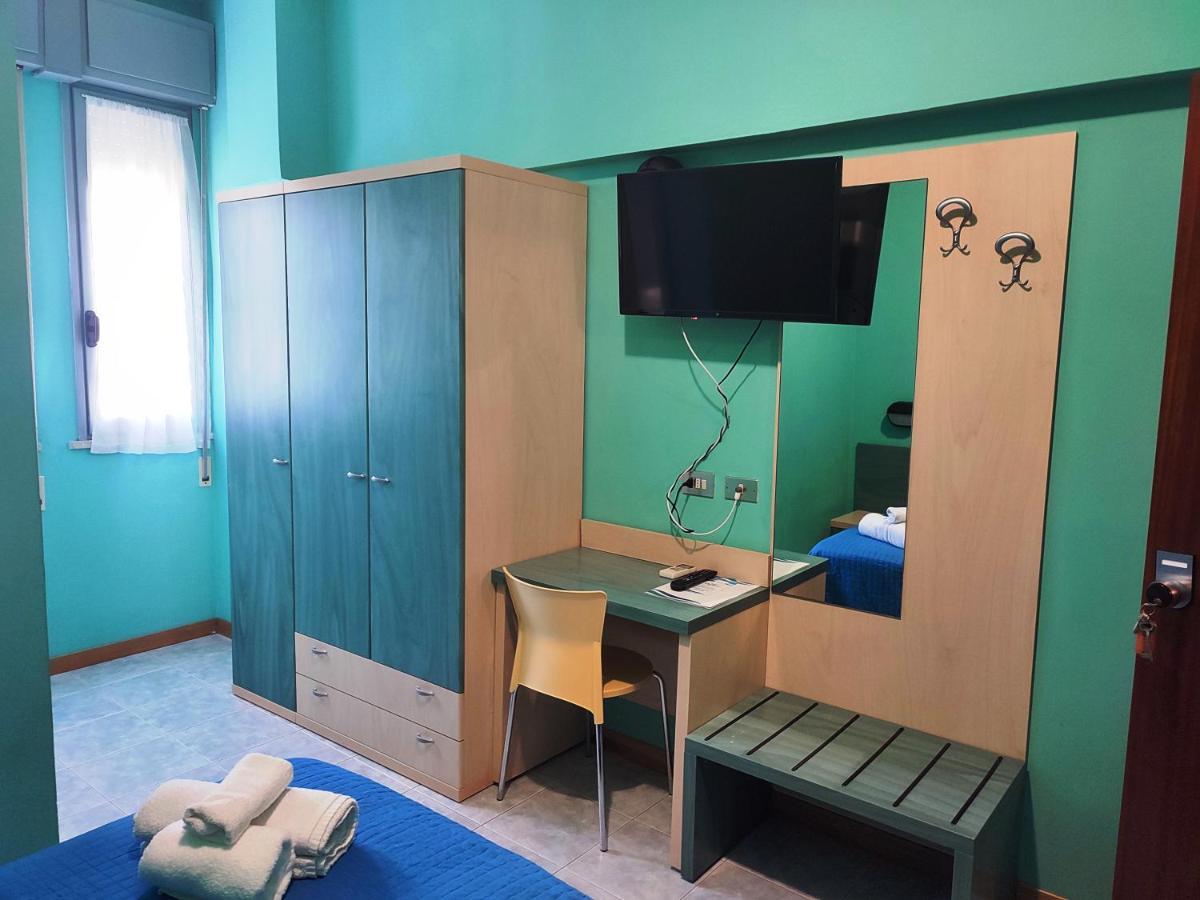 Hotel Olympic Милано Мартима Екстериор снимка