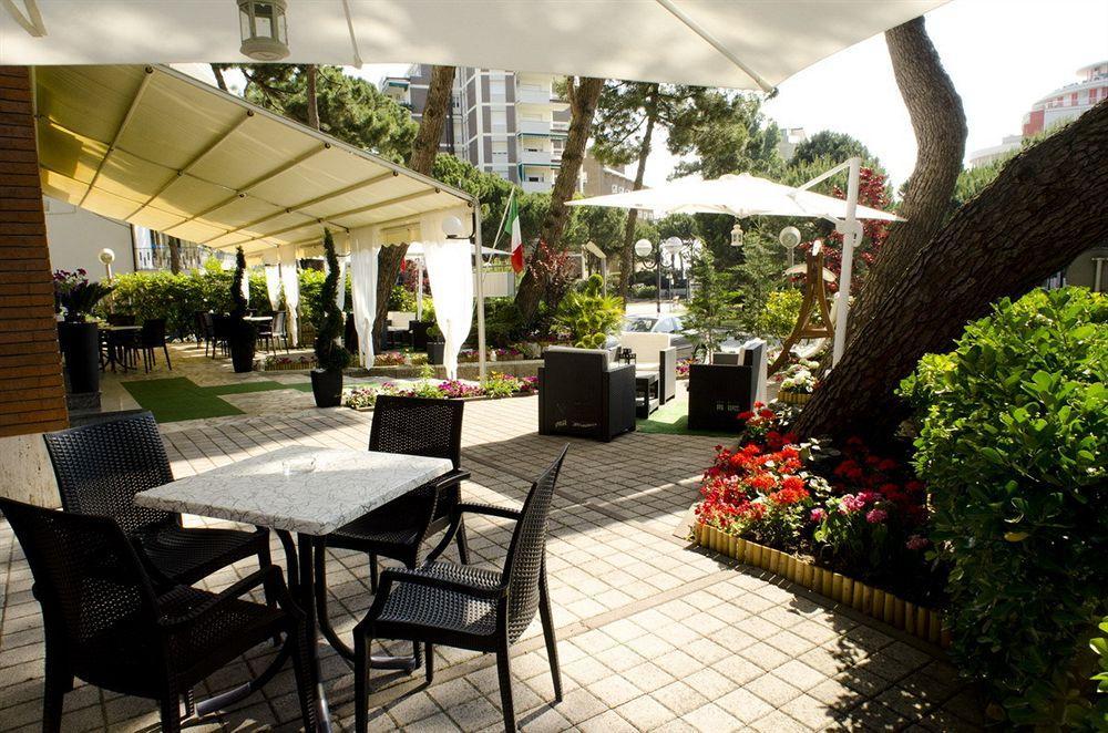 Hotel Olympic Милано Мартима Екстериор снимка