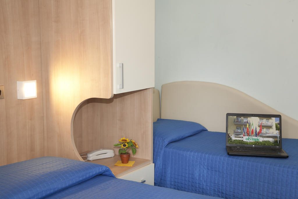 Hotel Olympic Милано Мартима Екстериор снимка