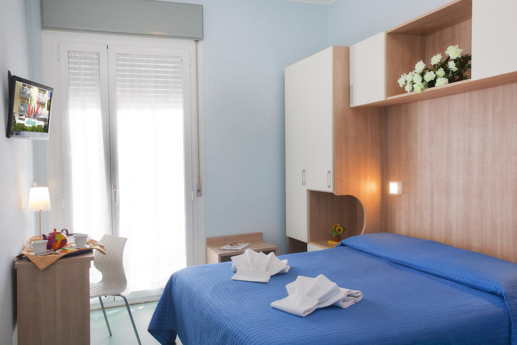 Hotel Olympic Милано Мартима Екстериор снимка