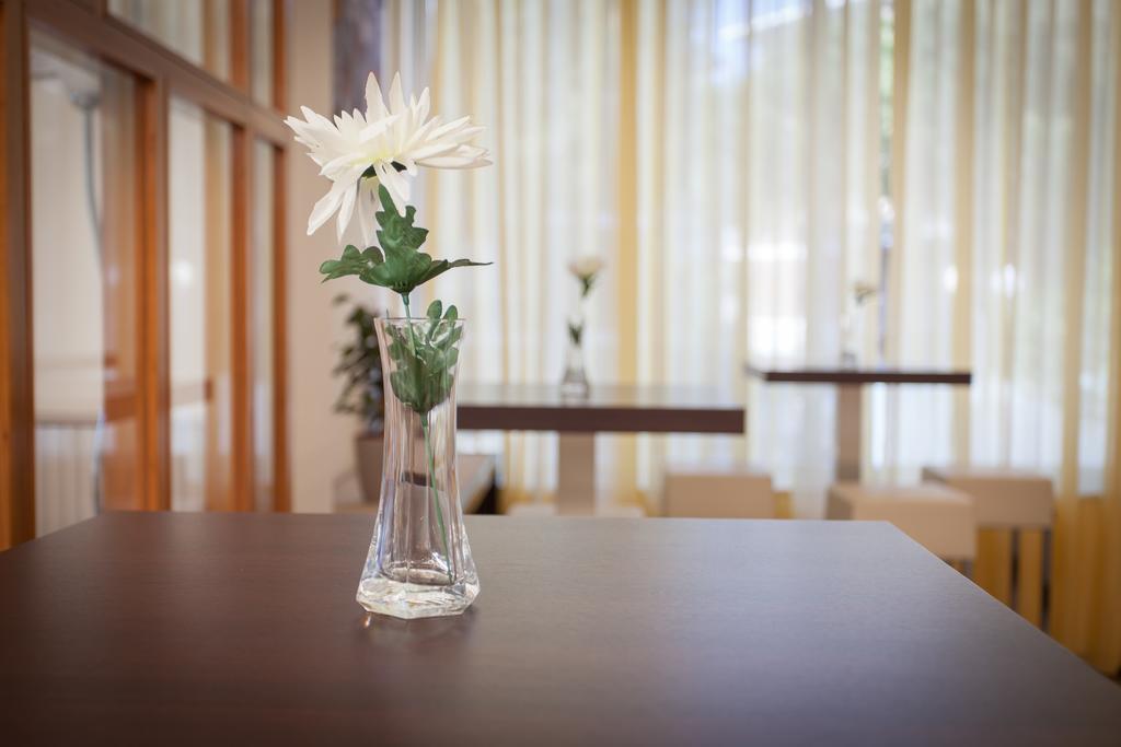 Hotel Olympic Милано Мартима Екстериор снимка